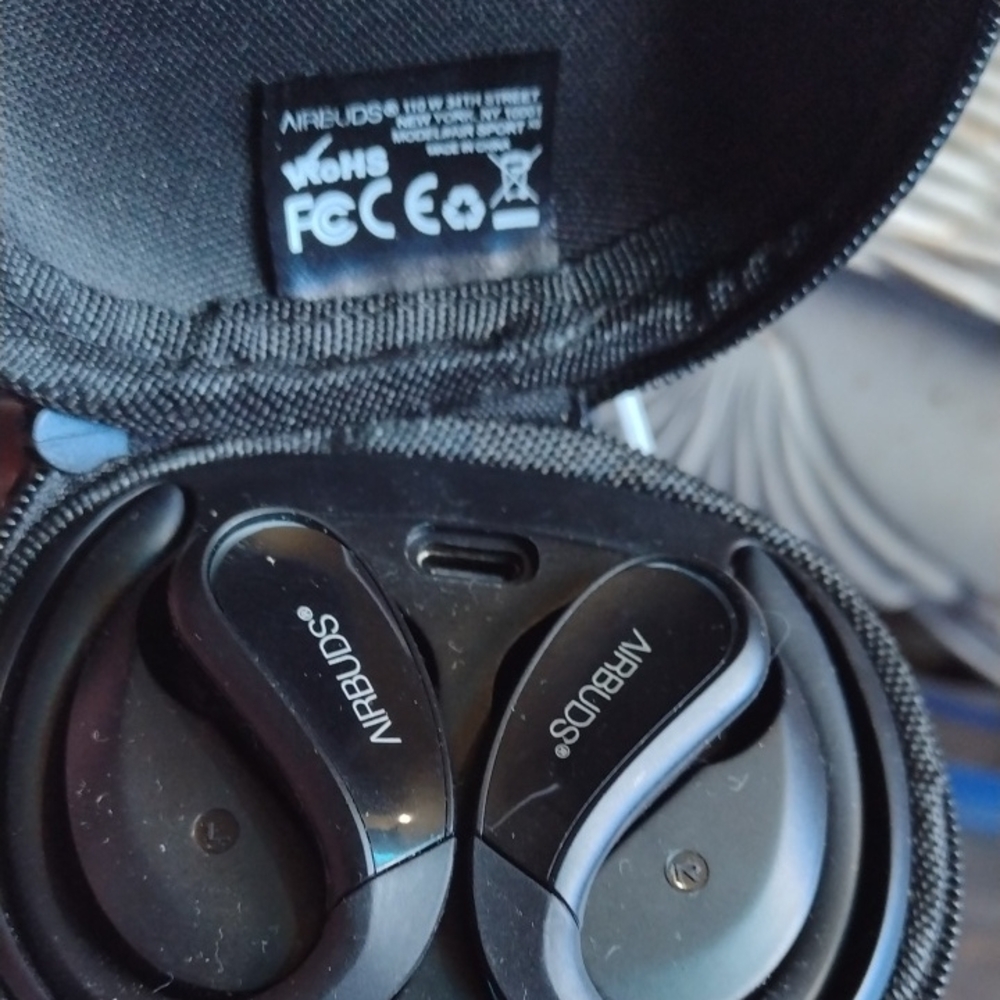 AirBuds Wireless Earbuds with Case